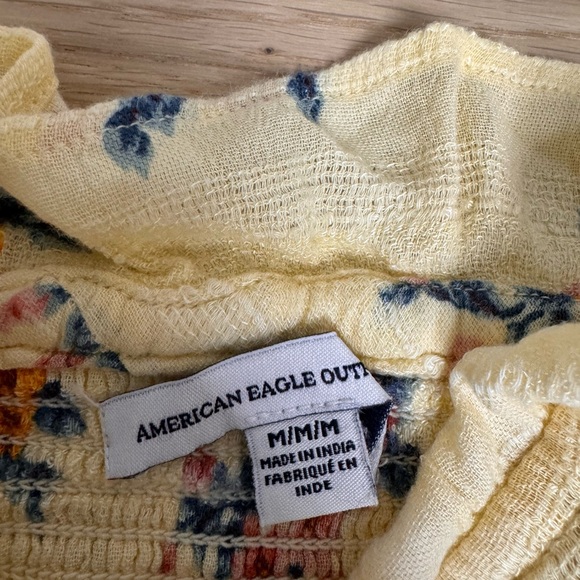 American eagle summer floral yellow crop top - Picture 3 of 4